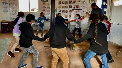 little singer circle dance